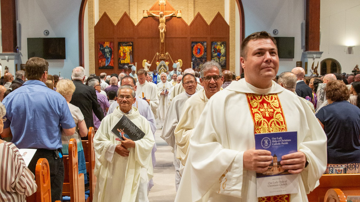 Solemn Dedication Gallery » Our Lady Help of Christians Parish